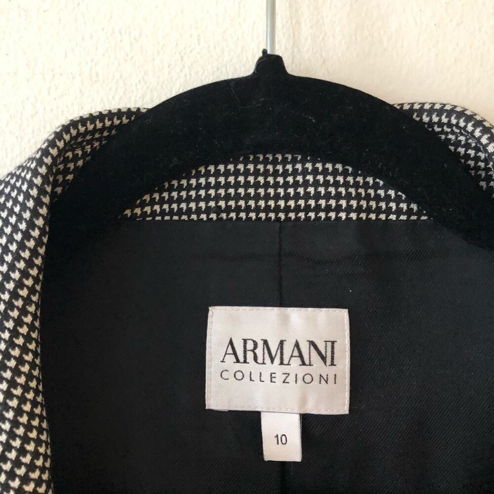Armani Collezioni Single Button Patterned Blazer - image 5